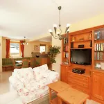 Chalet In Near Lift *