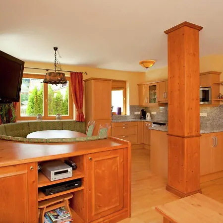 In Near Lift Saalbach-Hinterglemm