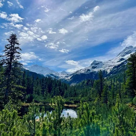 In Near Lift Saalbach-Hinterglemm