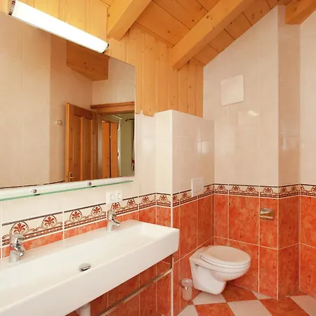 Chalet In Near Lift Saalbach-Hinterglemm