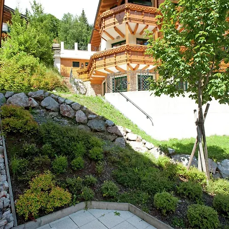 Chalet In Near Lift *
